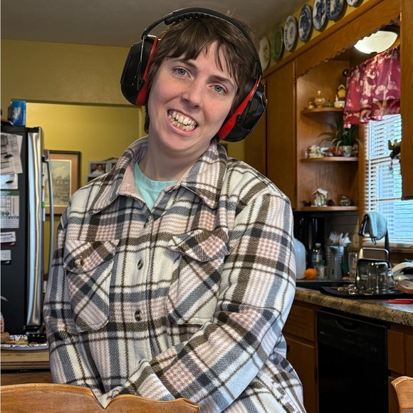 Hi I'm Michelle and the 2nd pic is my DD Caitlin - Picture 7 of 9